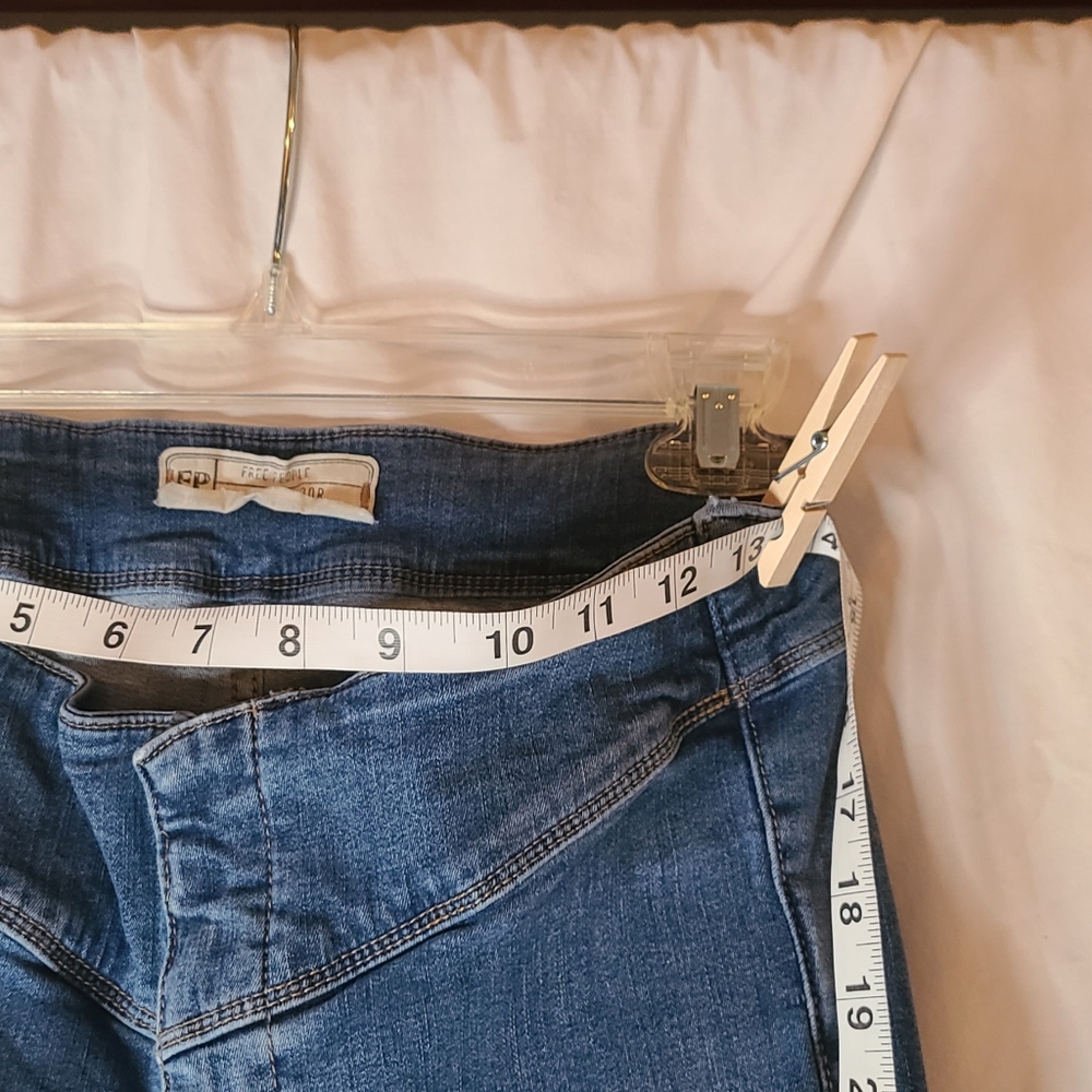 Free People Bell Bottom Jeans, Size 30R - Picture 13 of 14